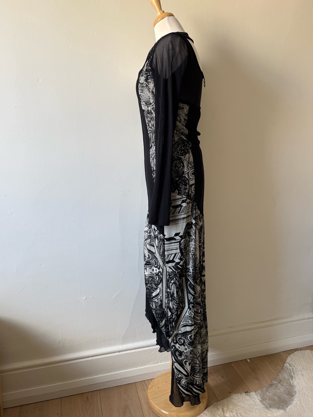 Vintage God Save Queens Avant-Garde Mesh Maxi Dress Black White Abstract Print - Picture 6 of 14